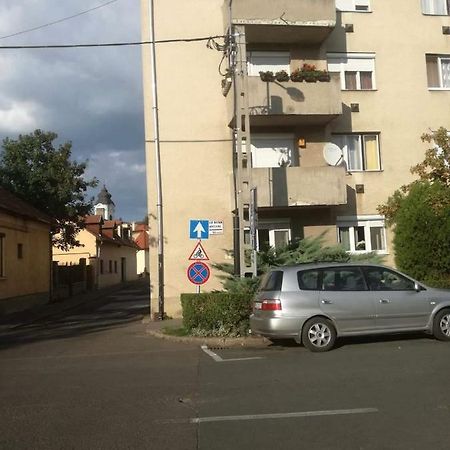 Dora Apartman Hotel Eger Zewnętrze zdjęcie